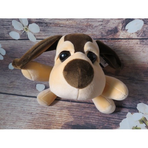 Chó Mắt Đen 20cm PT05